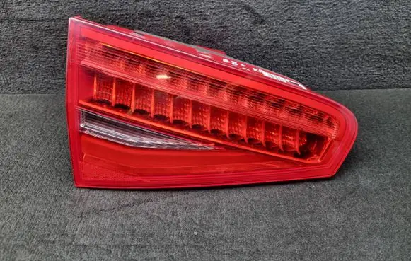 Audi A4 S4 B8 8K Tailgate rear/tail lights 8K5945093AC