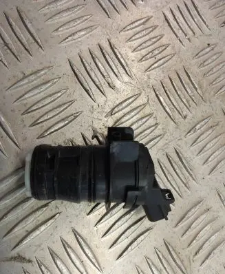 Lexus GS 300 350 430 450H Windscreen/windshield washer pump 8533060190