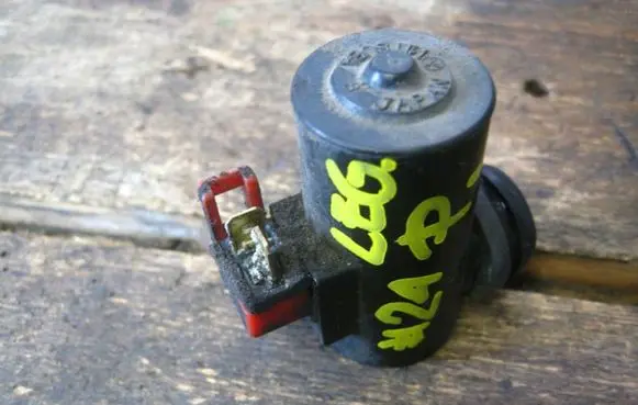 Windscreen/windshield washer pump