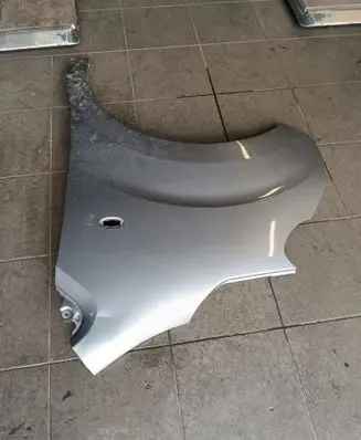 Opel Vivaro Fender 