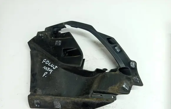 Front bumper mounting bracket