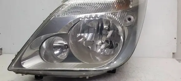 Mercedes-Benz Sprinter W906 Headlight/headlamp A9068200561