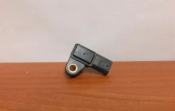 Mercedes-Benz C W205 Air pressure sensor 3519 A0081538928
