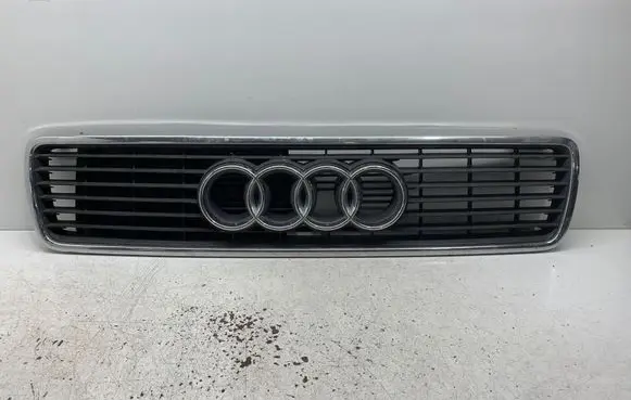 Audi 80 90 S2 B4 Front grill 8G0853651K