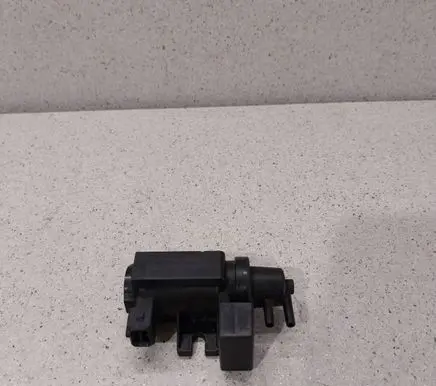 BMW X3 E83 Turbo solenoid valve 70057903 08T318 7796634