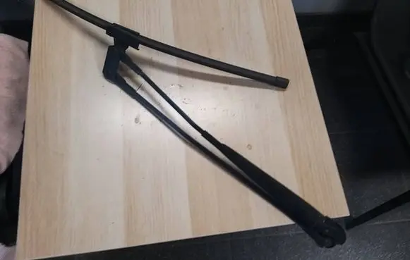 Citroen C1 Windshield/front glass wiper blade 