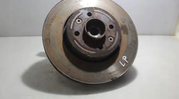 Front wheel hub spindle knuckle