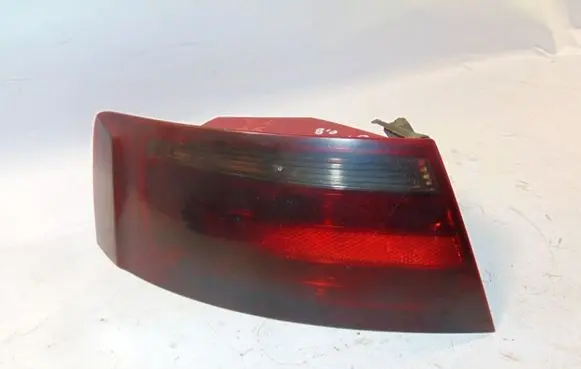 Audi A5 8T 8F Rear/tail lights 8T0945095