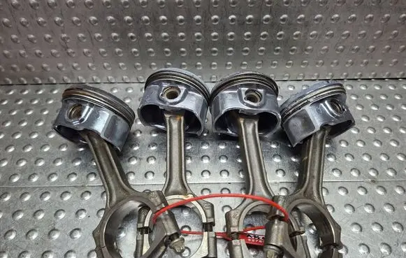 Opel Zafira C Piston with connecting rod S27635675 A14NEL