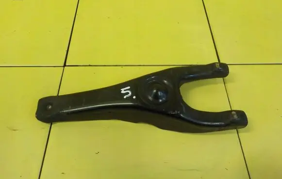 Subaru Forester SH Clutch release arm fork SPRZEGLA WIDELKI