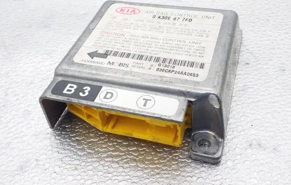 KIA Rio Airbag control unit/module 0K30E677F0 G13018