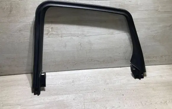 Opel Crossland X Rear door glass trim molding 13452260