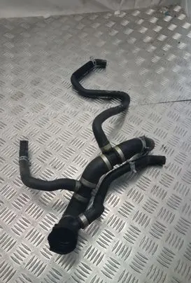 Volvo XC90 Engine coolant pipe/hose 31686003