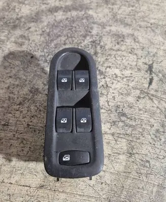 Renault Scenic II - Grand scenic II Electric window control switch 156018070