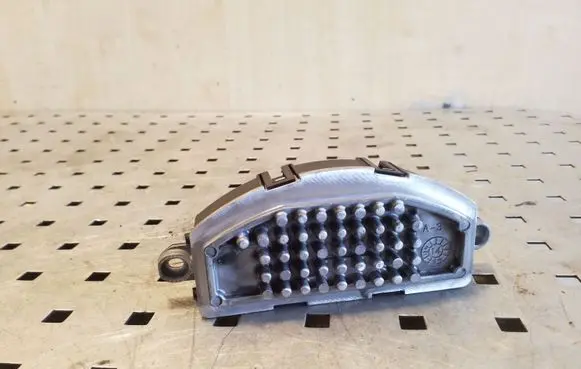Volkswagen PASSAT B8 Heater blower motor/fan resistor 3Q0907521A