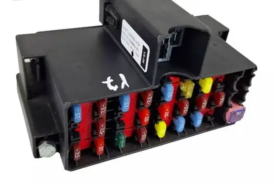 Ford Fiesta Fuse box set 8V5T14A005HGF