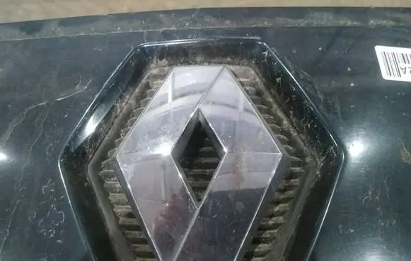 Renault Vel Satis Manufacturer badge logo/emblem