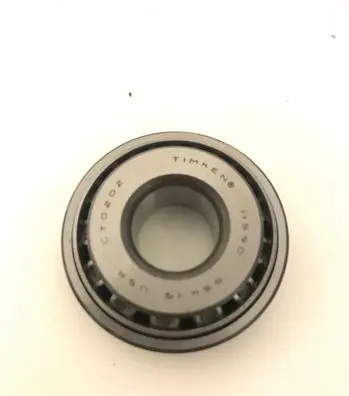 Land Rover Discovery 3 - LR3 Stub axle 606666