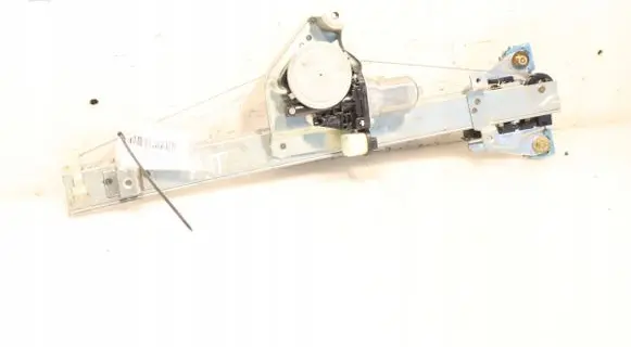 Mitsubishi Grandis Rear window lifting mechanism without motor 062040-2220