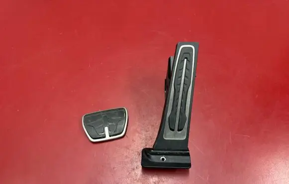 BMW X3 G01 Accelerator throttle pedal 6889820 7008320 35406889820
