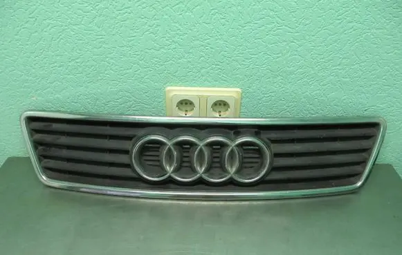 Audi A6 S6 C5 4B Front grill 4B0853651A