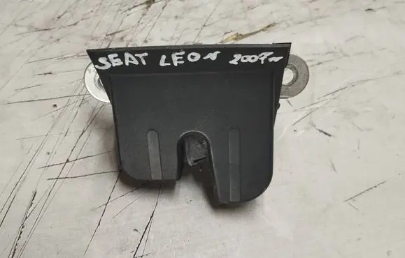 Seat Leon (1P) Tailgate/trunk/boot lock/catch/latch 1P0827505A