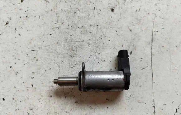 Audi Q5 SQ5 Camshaft vanos timing valve 06H103697C
