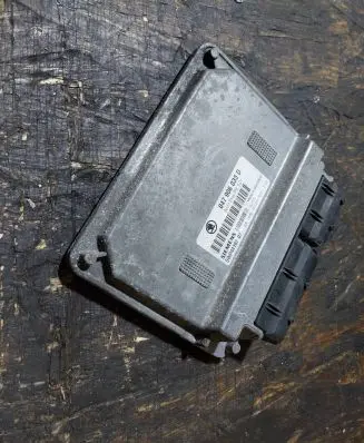 Skoda Fabia Mk1 (6Y) Engine control unit/module ECU 047906033D 5WP4419707 3PBSJ31