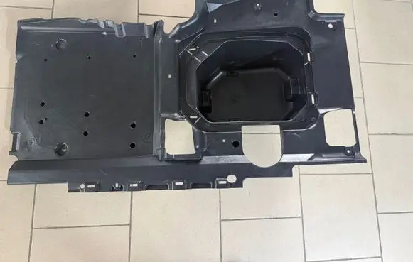 Dodge Durango III Other interior part CP13148 05108283A