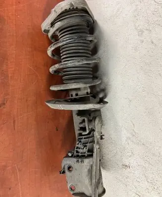 Mercedes-Benz E W212 Front shock absorber/damper A2123206738