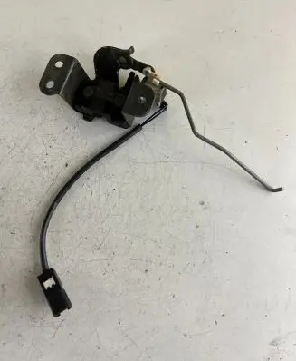 Hyundai Santa Fe Tailgate window lock/catch/latch 