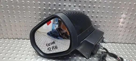 Ford Fiesta Front door electric wing mirror S25145295