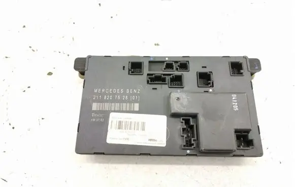 Mercedes-Benz E W211 Door control unit/module A2118207526 2118207526