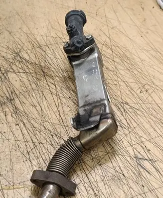 BMW 5 E60 E61 EGR valve cooler 779424502 7794245