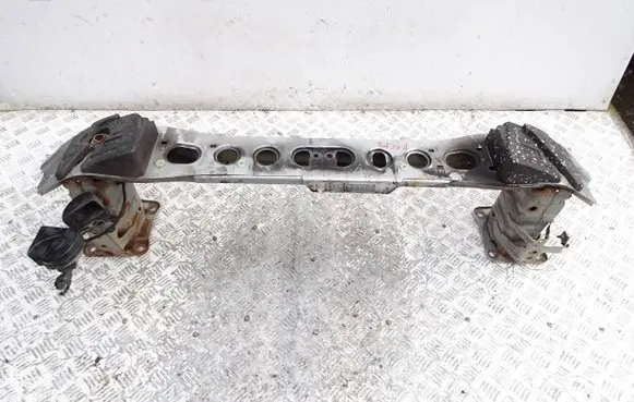 Ford Focus Front bumper support beam few