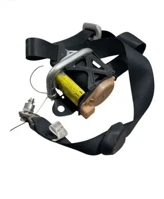 Mazda CX-7 Front seatbelt C9301n