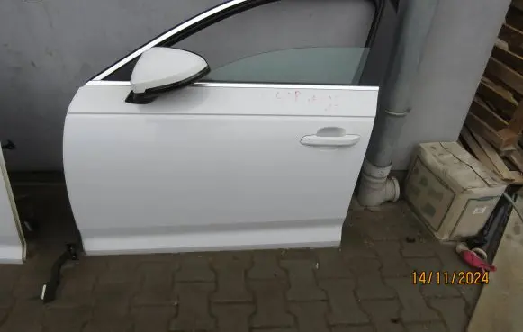 Audi A4 S4 B9 Front door