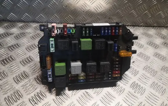 Fuse box set