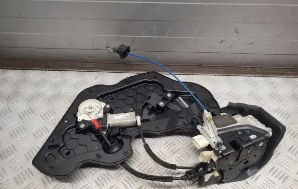 Audi A8 S8 D4 4H Rear door lock 4H0839016A 4F0837060 4H0839016