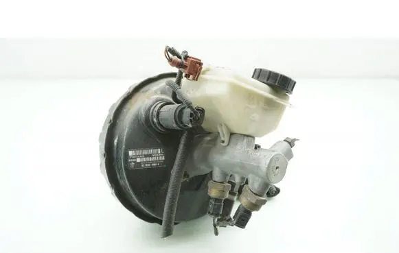 Volvo V70 Brake booster P30714320