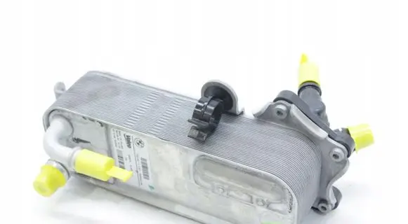Engine oil radiator