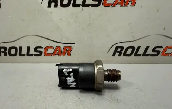 Volvo S40, V40 Fuel pressure sensor 0281002522