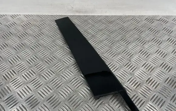 Mercedes-Benz C W205 Front door glass trim molding A2056900287MP