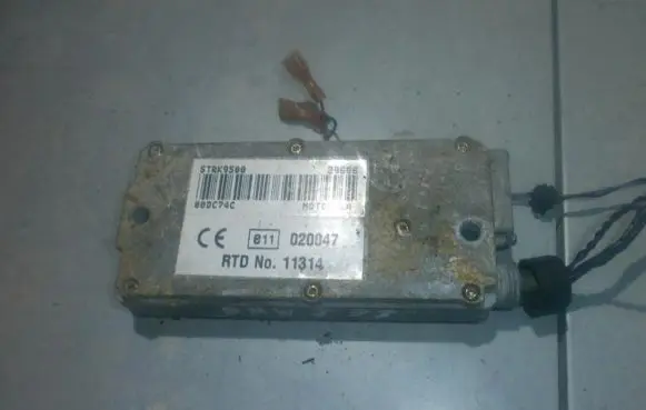 BMW 7 E38 Other control units/modules 5TRK9500 GSMMODULE