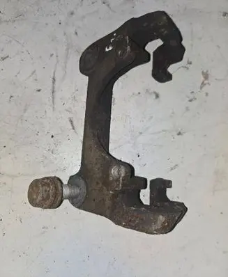 Audi A6 S6 C6 4F Front Brake Caliper Pad/Carrier 