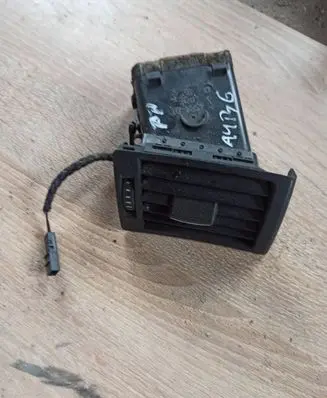 Audi A4 S4 B6 8E 8H Dash center air vent grill 4384-01