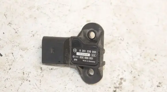 Volkswagen Polo V 6R Air pressure sensor 03C906051