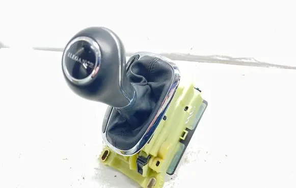 Mercedes-Benz CLK A209 C209 Gear shifter/selector A2032675524