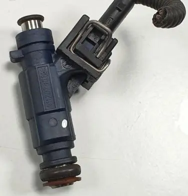Mercedes-Benz S W220 Fuel injector A1120780149