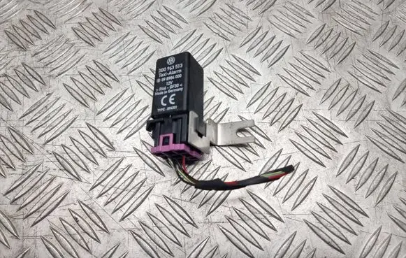 Volkswagen PASSAT B6 Other relay 3B0963513 898984000 894301
